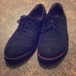 Earthies Santana black leather wing tipped shoe